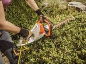 stihl hse 52 hedge trimmer 1